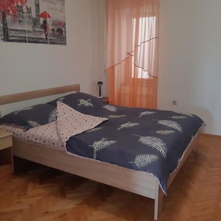 Apartment Marija Pula Buitenkant foto