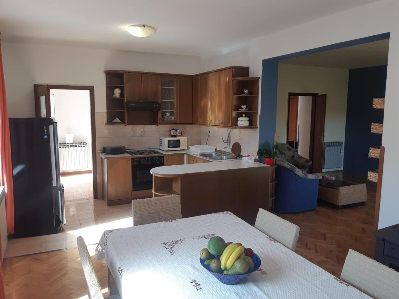 Apartment Marija Pula Buitenkant foto