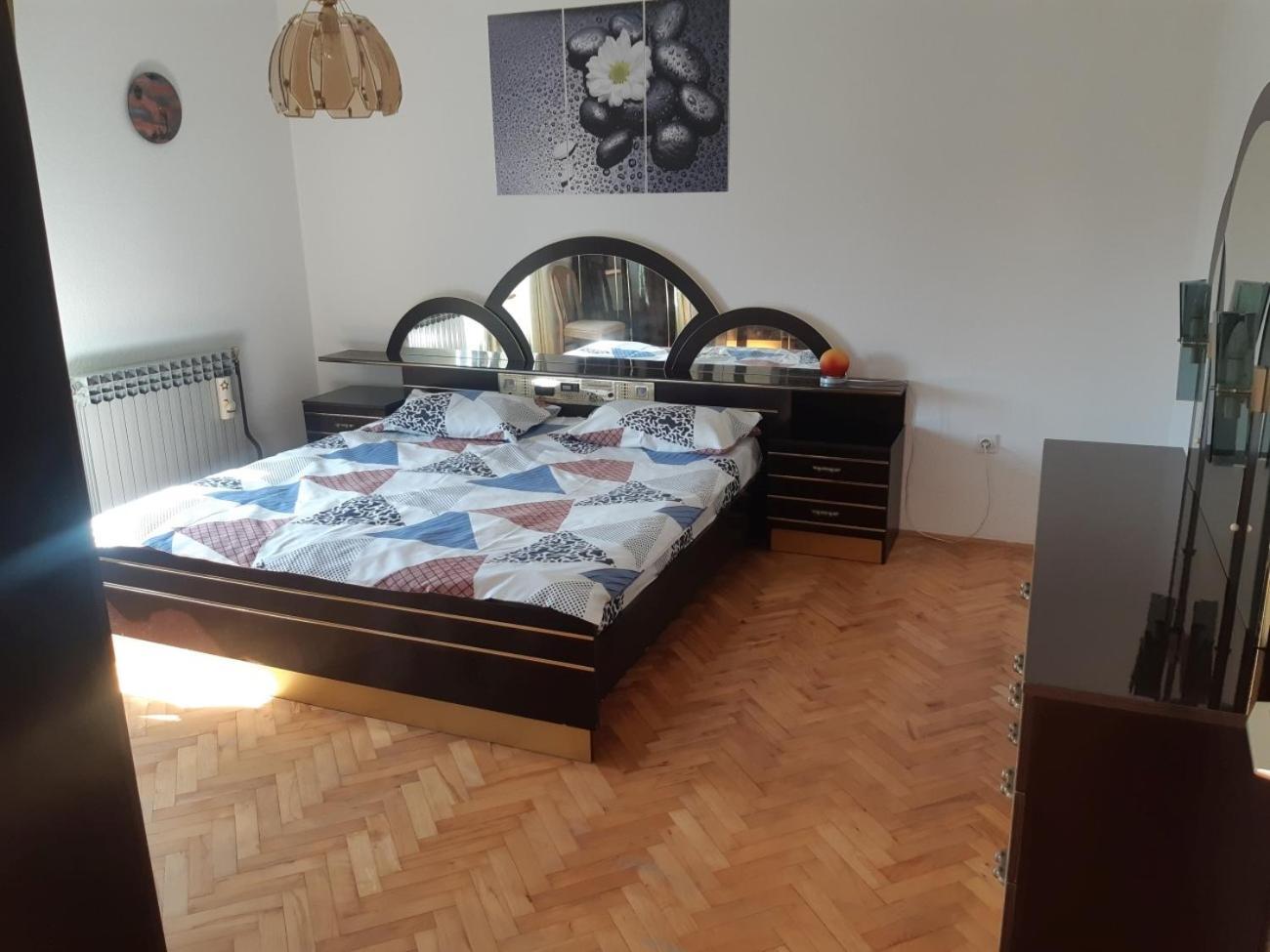 Apartment Marija Pula Buitenkant foto