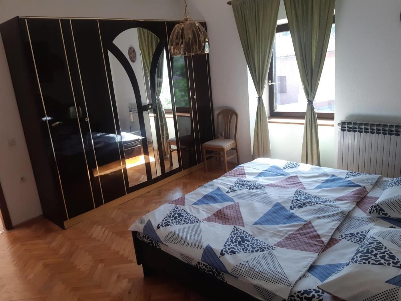 Apartment Marija Pula Buitenkant foto